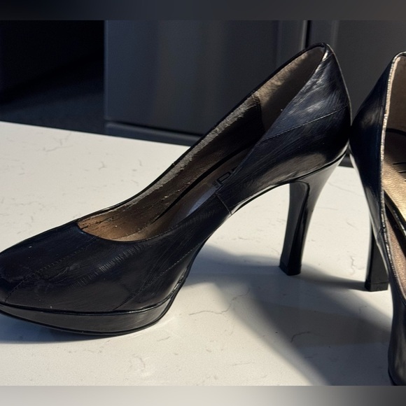 Moda Spana Black Round Toe Platform Pumps – Size 8M - Picture 9 of 9